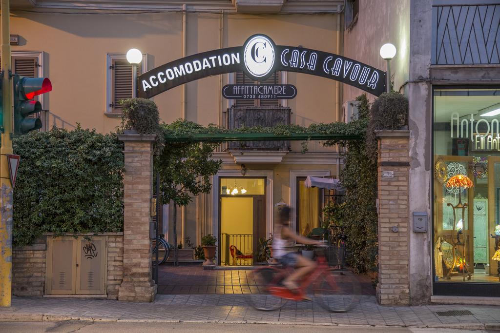 B&B Casa Cavour Сан-Бенедетто-дель-Тронто Екстер'єр фото