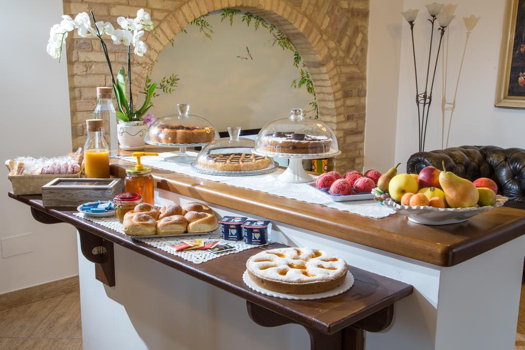 B&B Casa Cavour Сан-Бенедетто-дель-Тронто Екстер'єр фото
